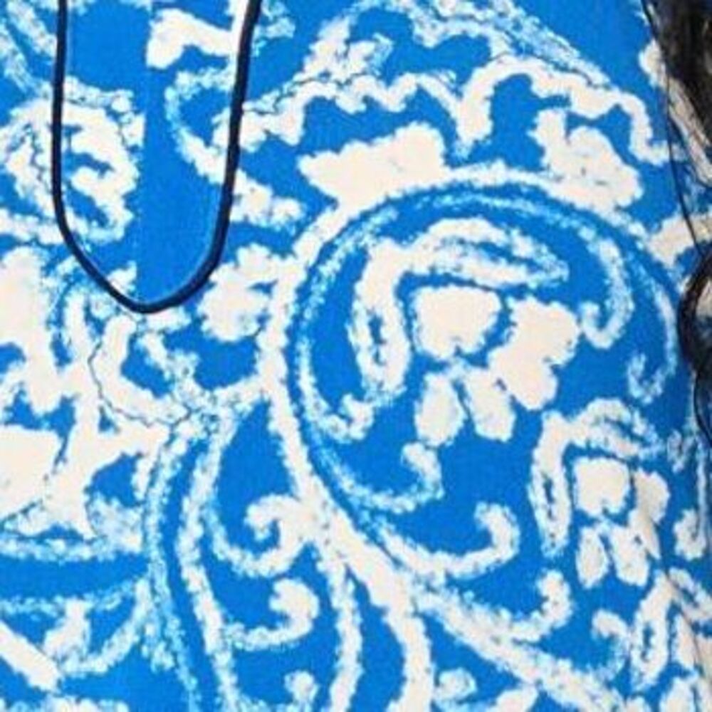 Susan Graver Women's Top Sz M Regular Printed Liquid Knit Blue A690994 - Picture 2 of 4